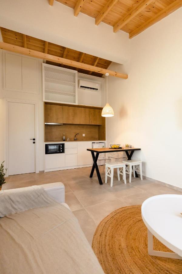 Mystes Apartment Самотраки Екстериор снимка